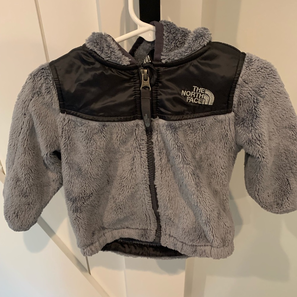 Infant 6-12 month North Face OSO fleece. EUC